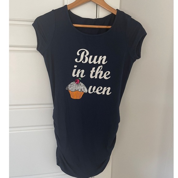 🩵🎉HOST PICK🎉🩵Bun in the Oven Tee - Picture 2 of 4